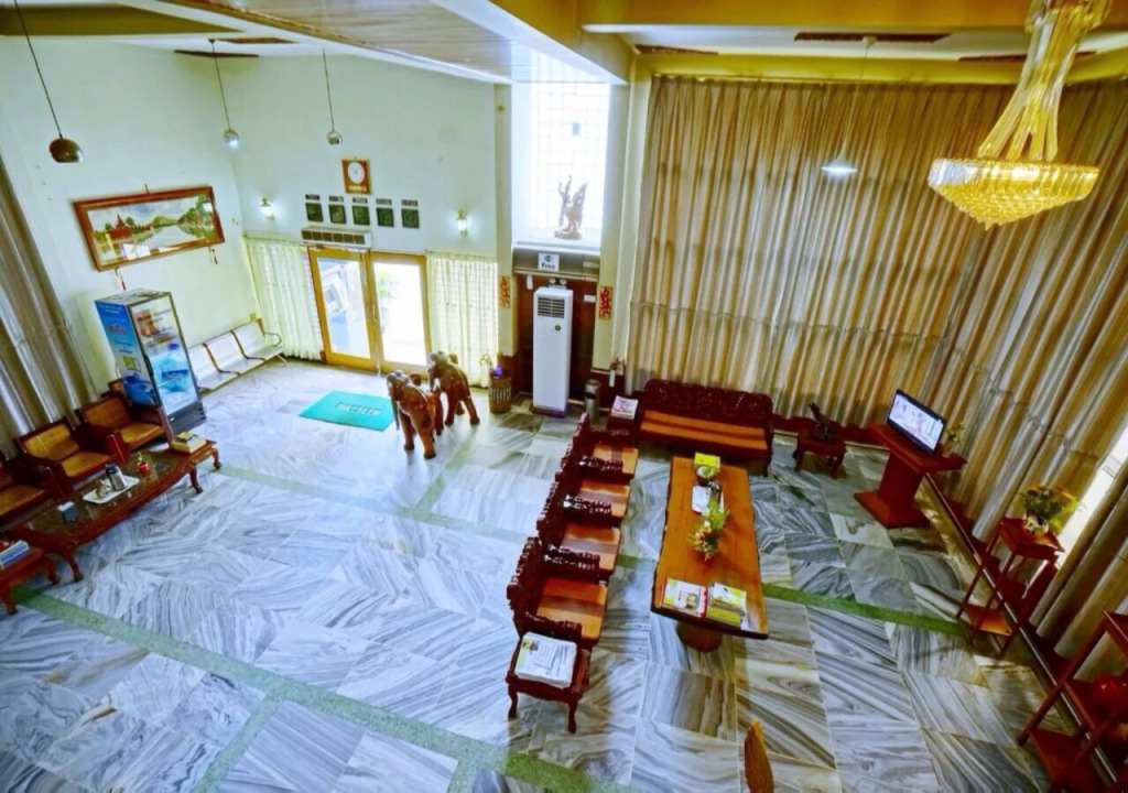 Taim Phyu Hotel