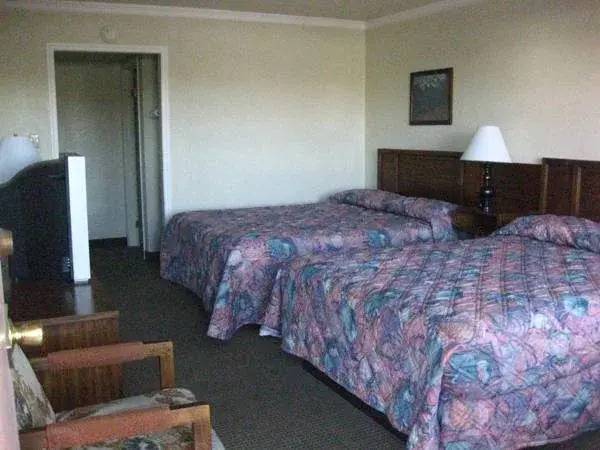 Desert Inn Motel