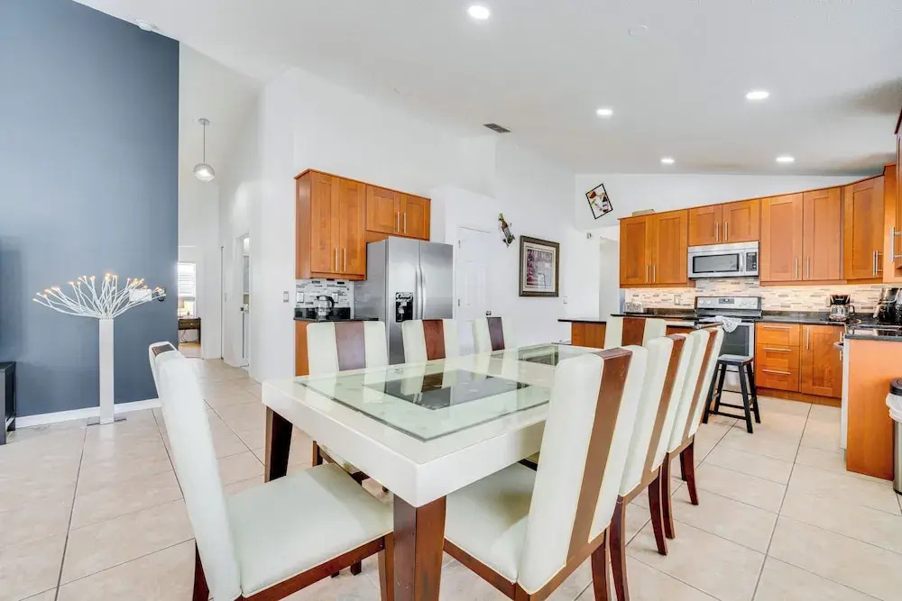 12 Mi to Disney: Family Home w/ Lanai in Davenport