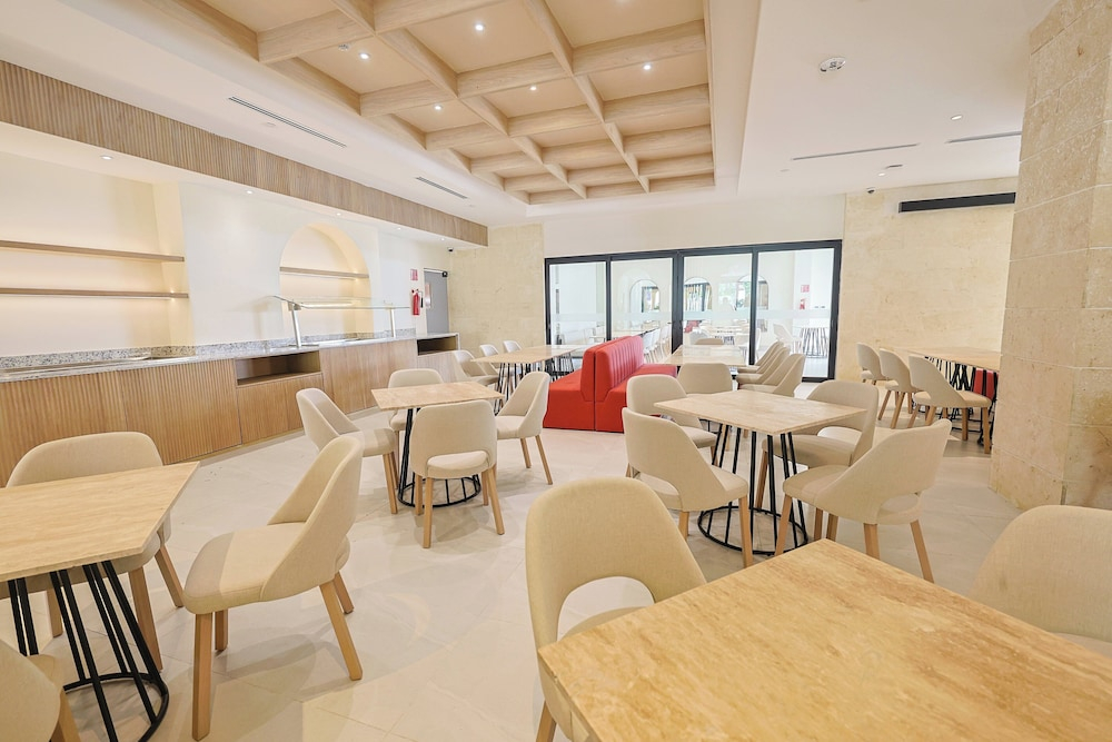 Holiday Inn Puerto Plata-Cofresi Bay Area By Ihg