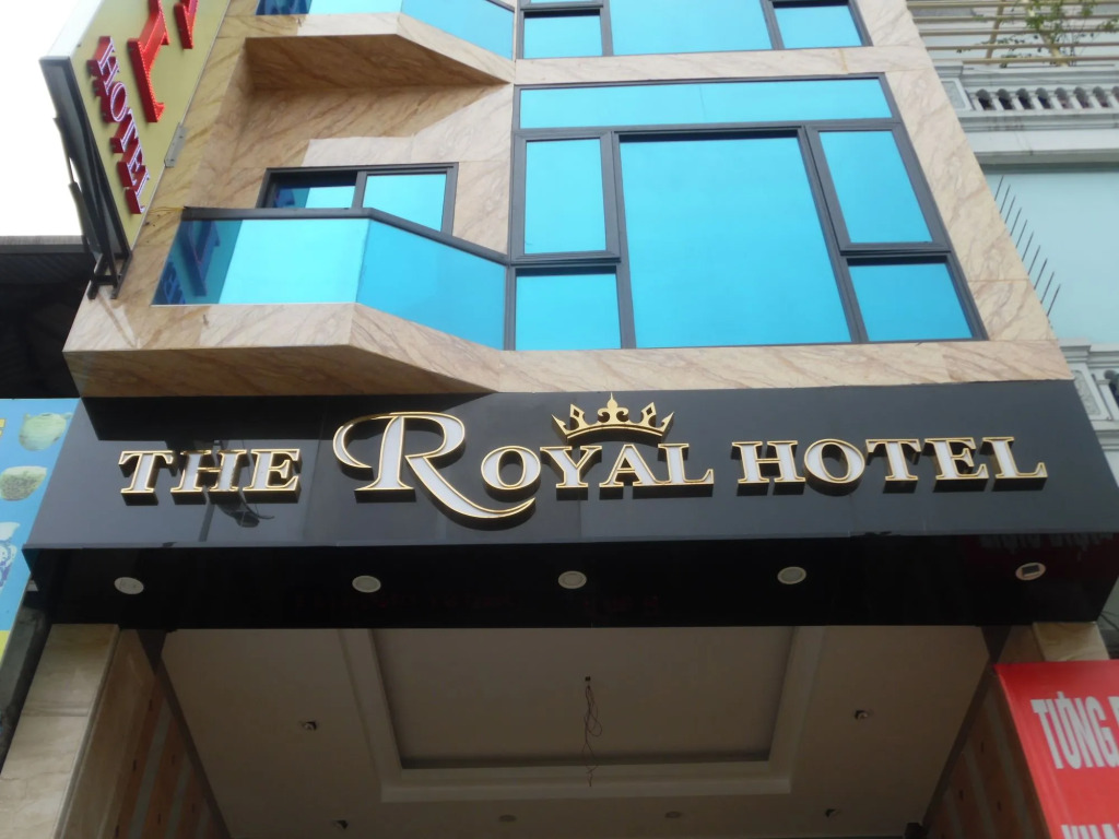 The Royal Hotel Near West Lake