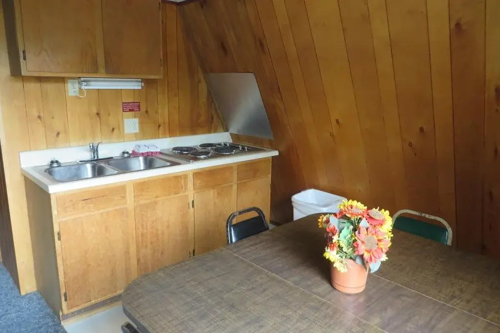 Happy Valley Lodge