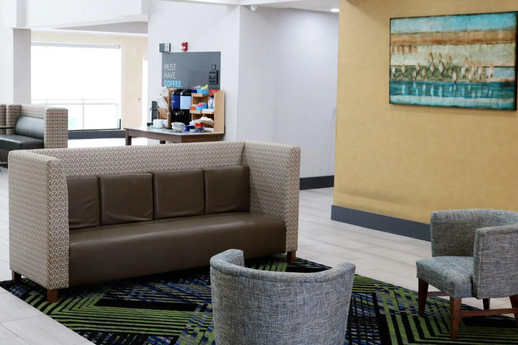 Holiday Inn Express & Suites Columbia-Fort Jackson by IHG