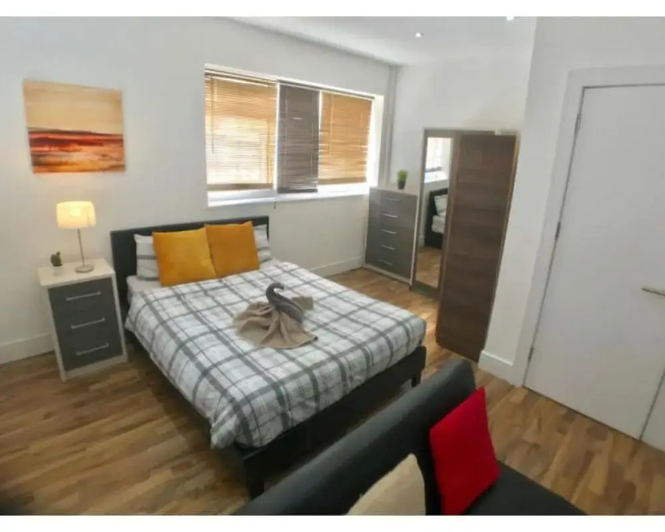 Global Sanctuary Suite Premium 13