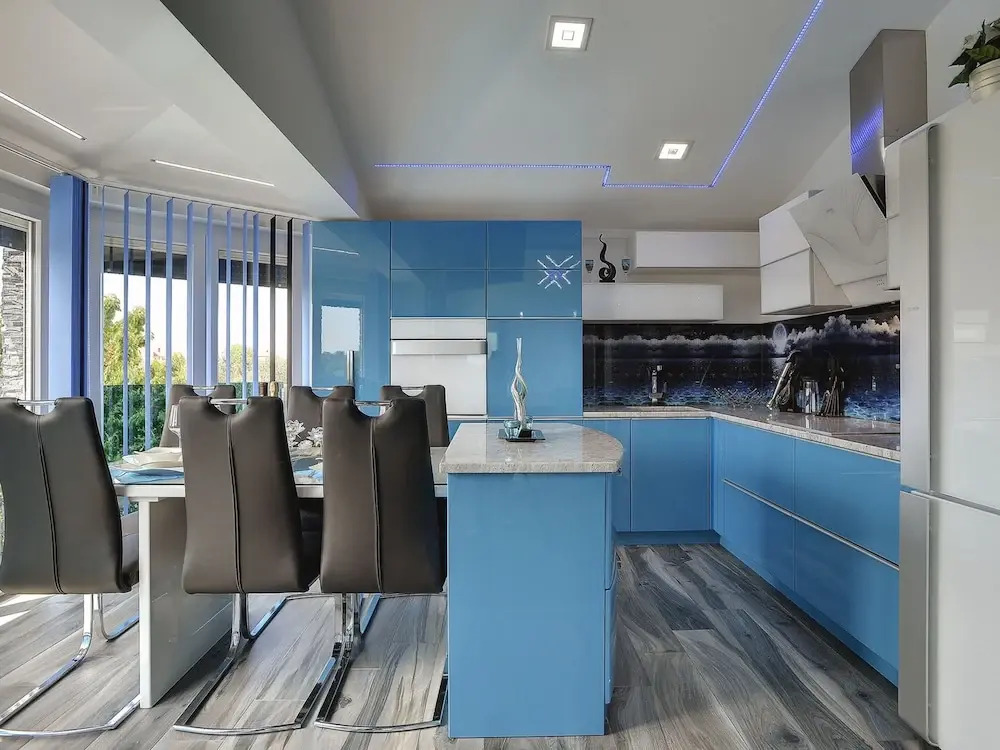 Modern Villa With Private Pool Consisting of 2 Apartments Near the Beach