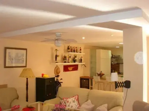 Chalet Pto Sta Maria, SOLO FAMILIAS