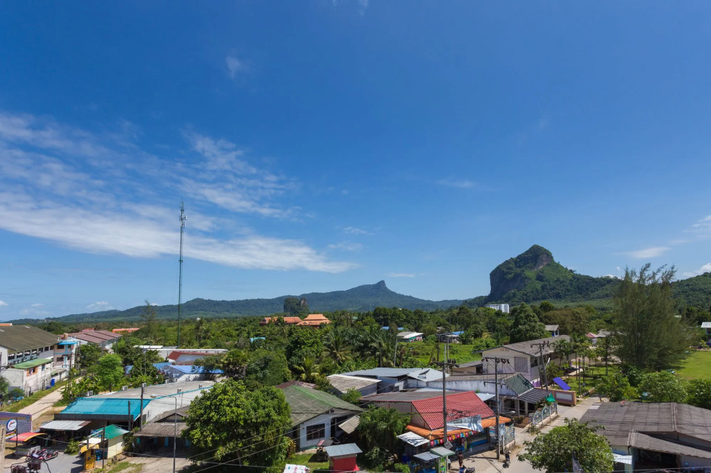 The Lucky Beach Ao Nang
