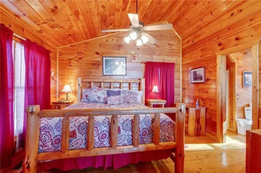 Bearfoot Lodge by RedAwning