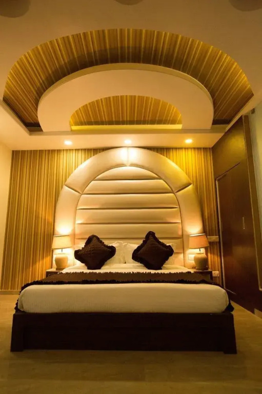 White Mushroom hotel - V Inn