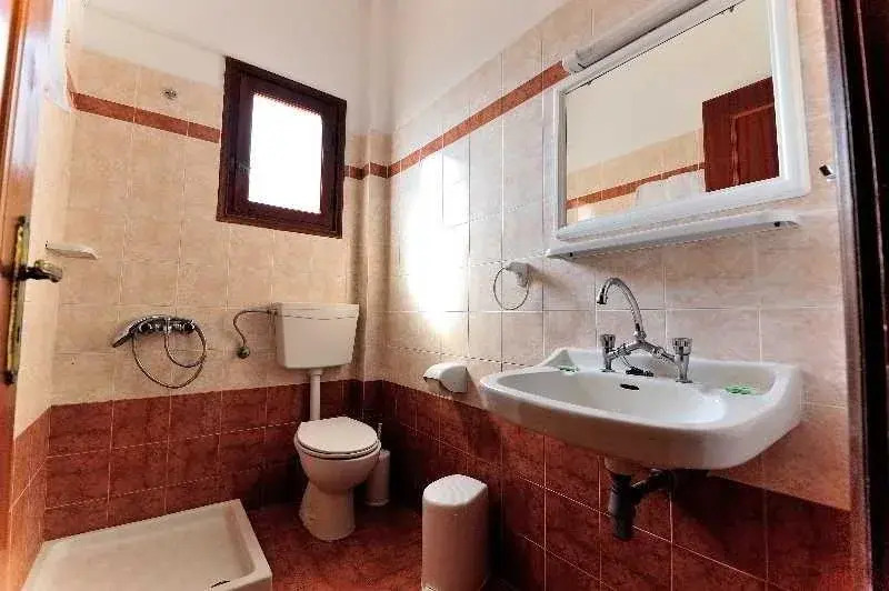 vassilias beach hotel