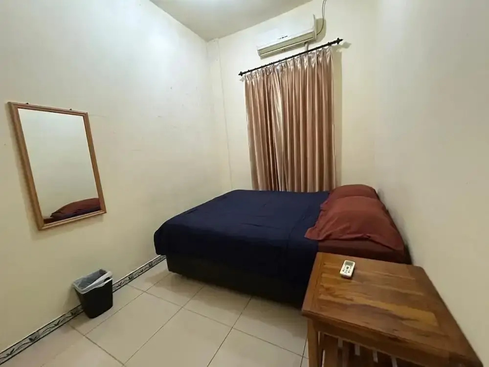 FOUR-G Home Stay & Komodo Tour
