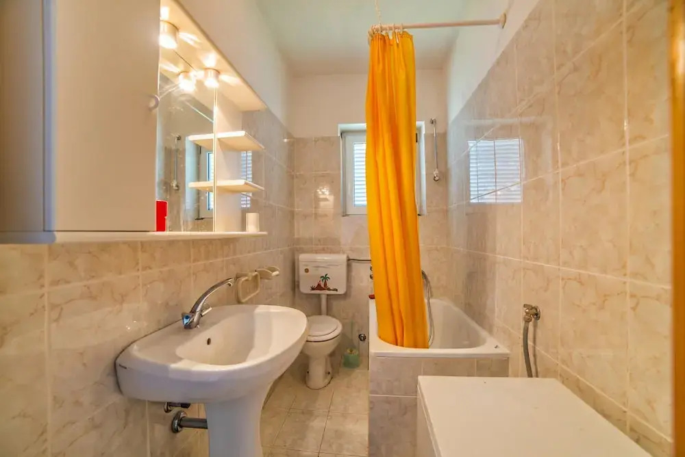 Apartment Lidija / Three Bedrooms A1