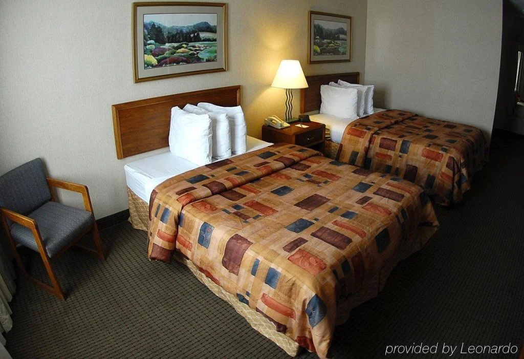 The Moraine Inn Suites & Conference Center