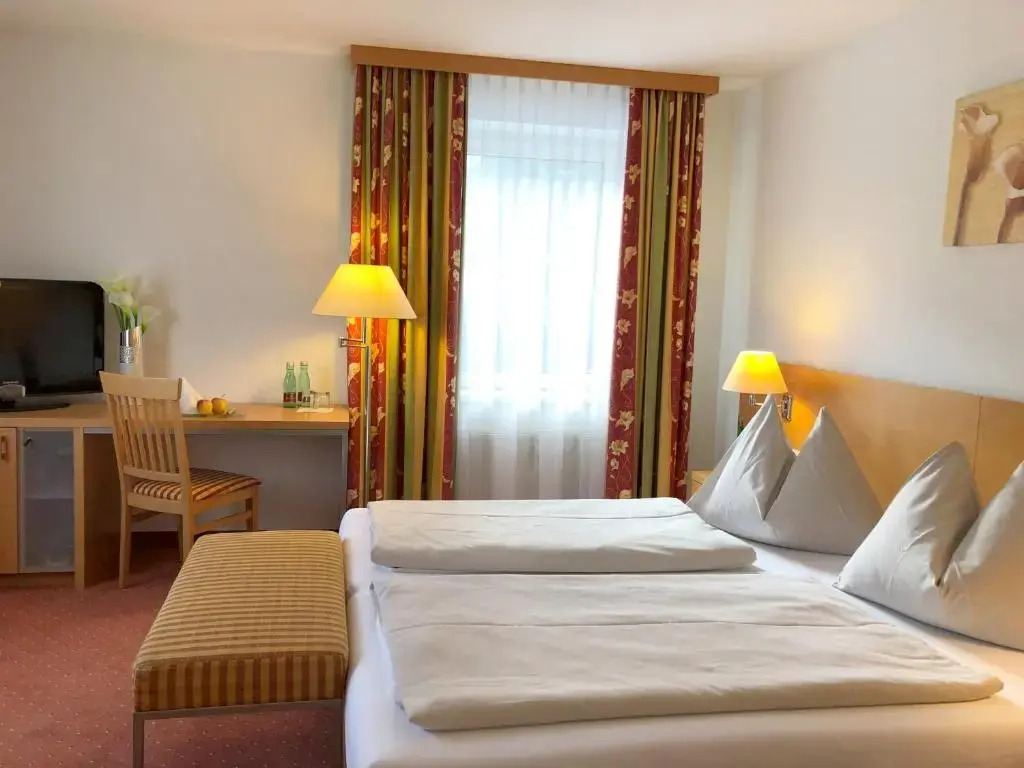 Motel55 - nettes Hotel mit Self Check-In in Villach, Warmbad