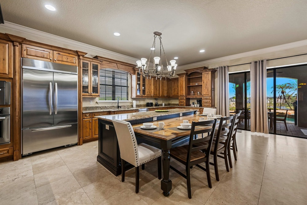 7811 Palmilla Court