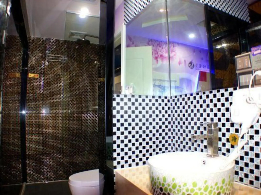 Super 8 Hotel (Shanghai Songjiang Sijing Park)