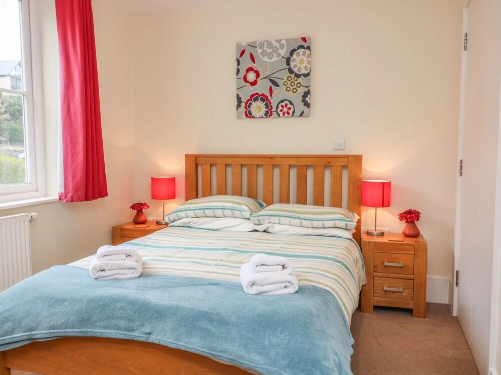 1 Combehaven