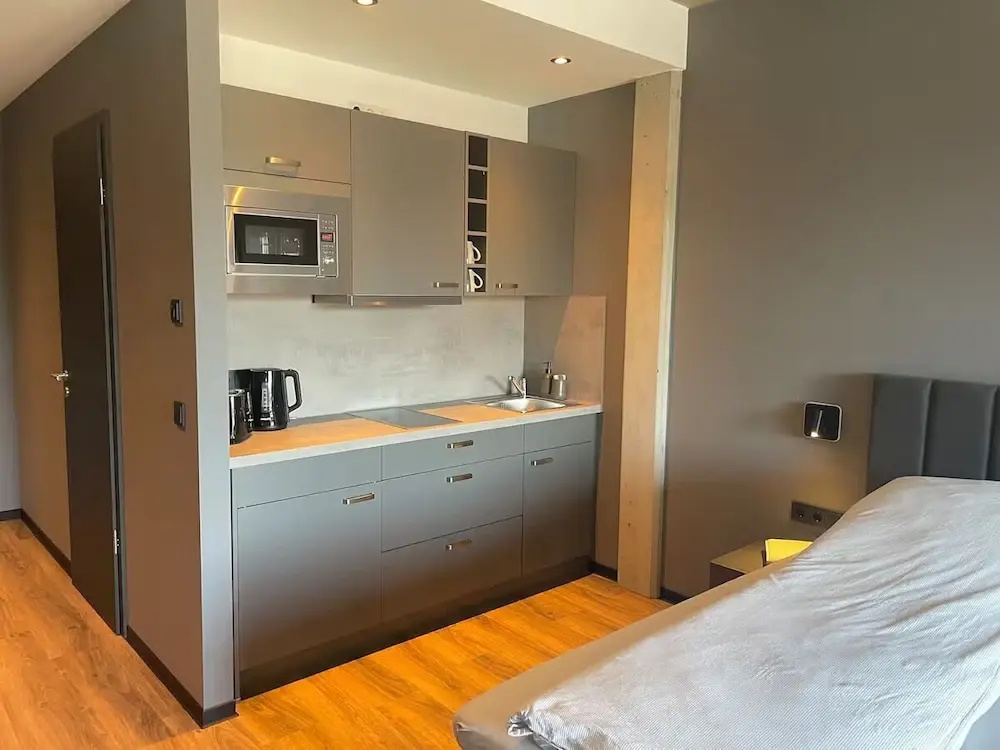 A & B Apartment und -Zimmervermietung eGbr