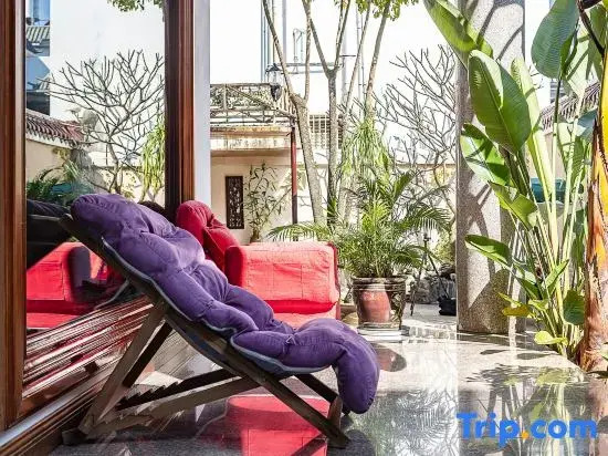 Mangshi Yun'anju Bed and Breakfast