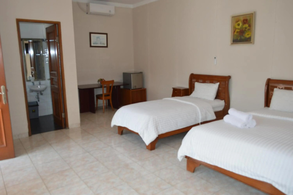 Hotel Lurus