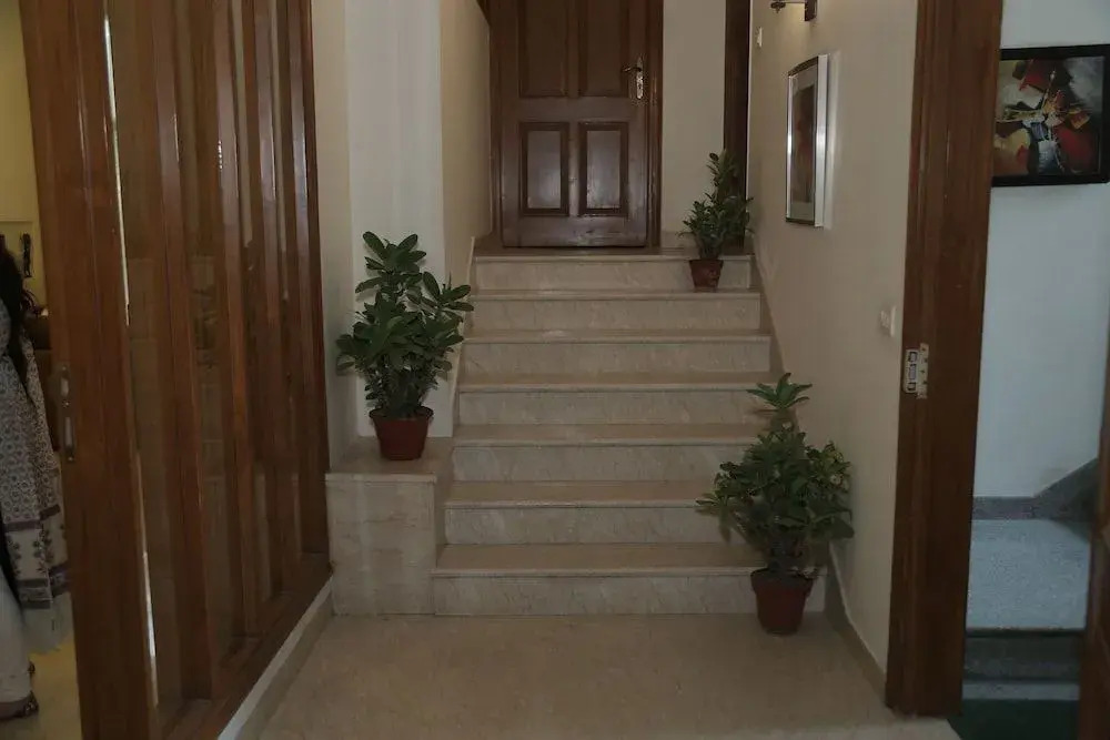 Apartment-18