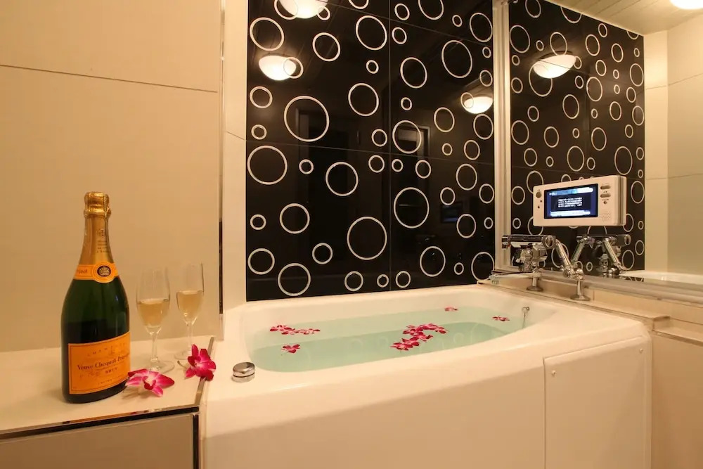 Lusso Croce Urban Resort