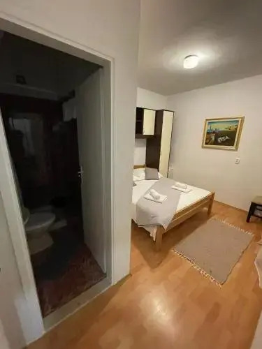 Apartments Tom