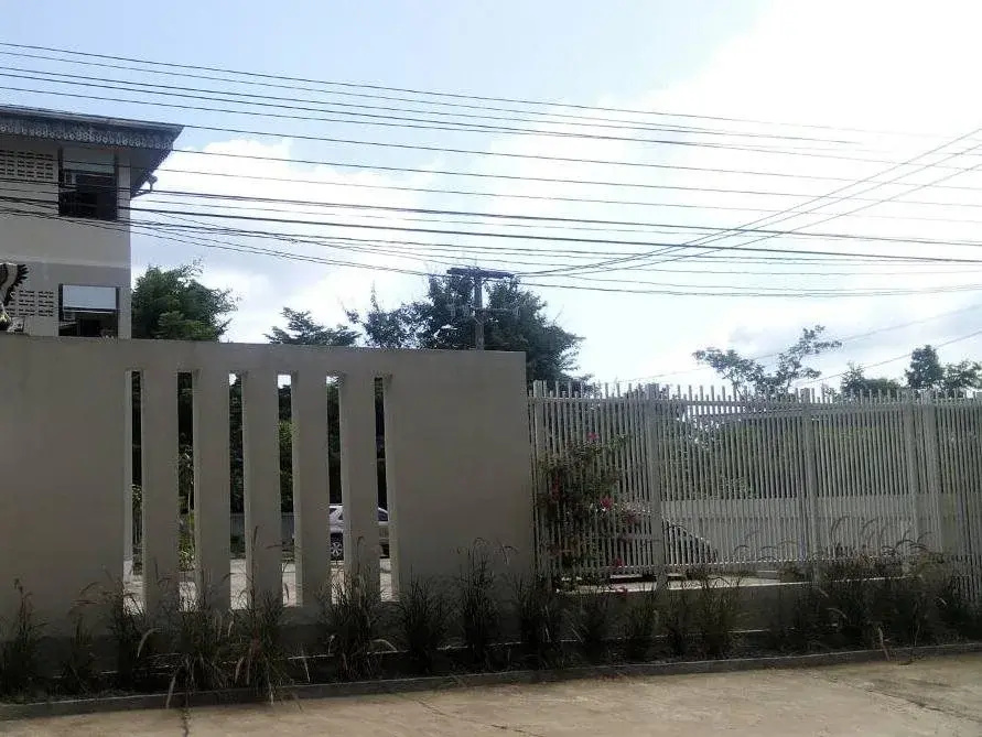 Zwahotel Amnatcharoen
