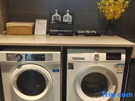 Home Inn Neo (Puyang Fan County Trade City Dafeng International Shopping Mall)
