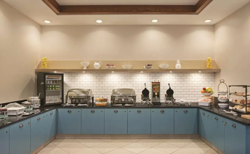 Country Inn & Suites by Radisson, Elk Grove Village-Itasca