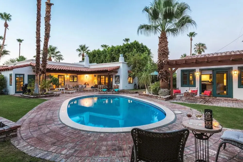 Villa Valencia