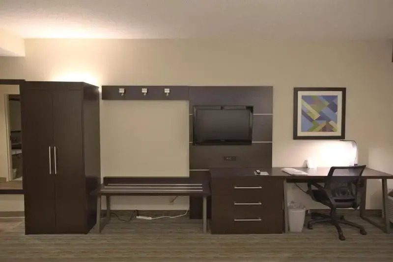 Holiday Inn Express Anderson I 85(Exit 27 Highway