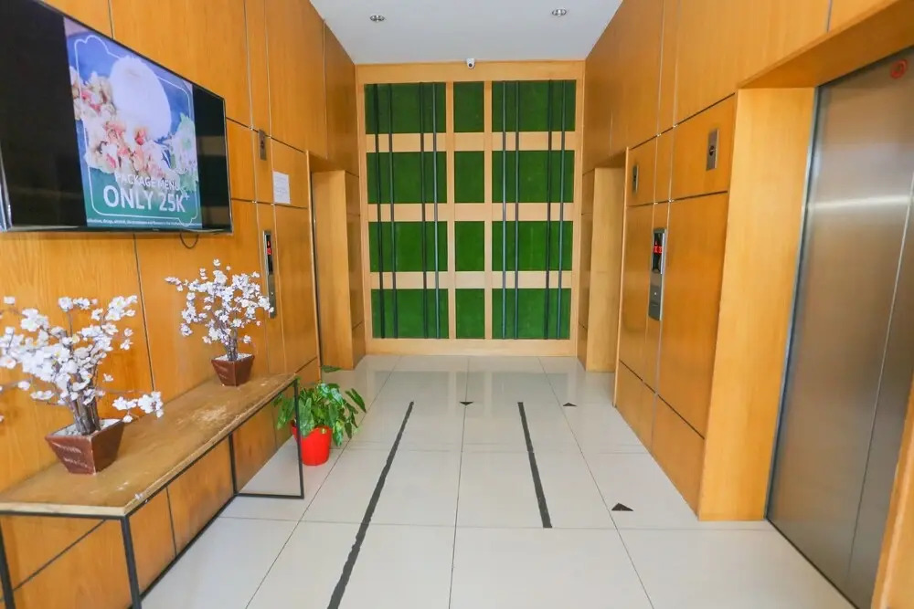 OYO 93432 Tree Room Hotel