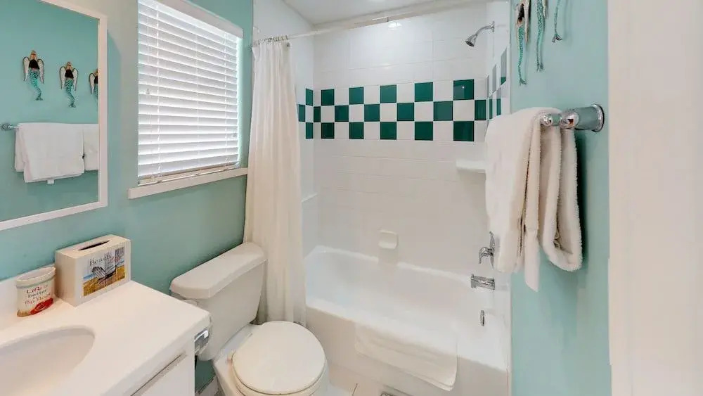 Dockside House SC #2 4 Bedrooms 2.5 Bathrooms Home