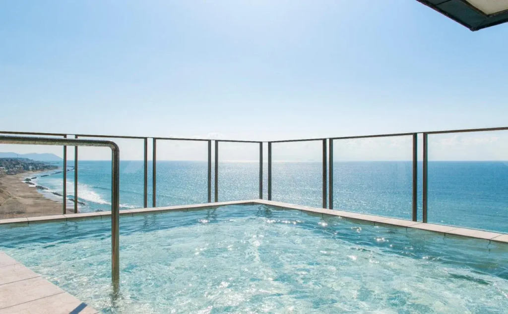 Imagine Hotel & Resort