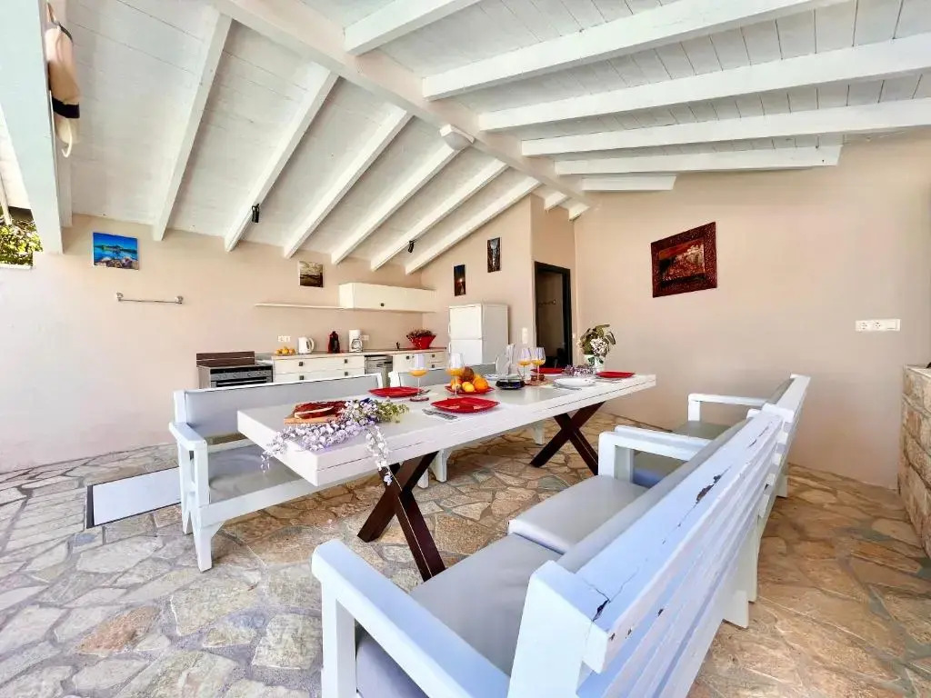 Beach Villa Heart House with private pool by DadoVillas