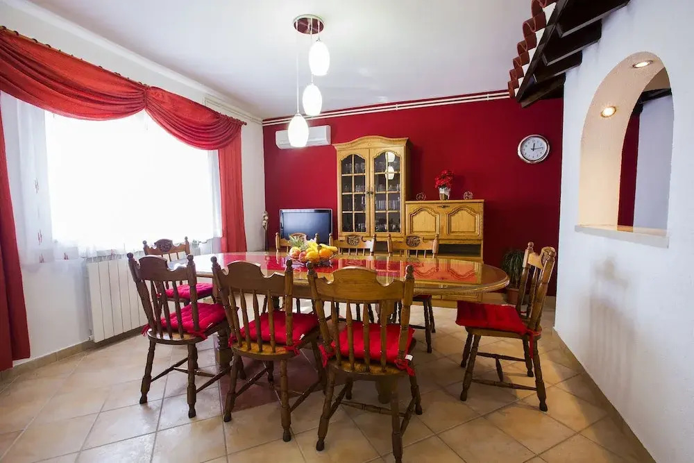 Villa IN