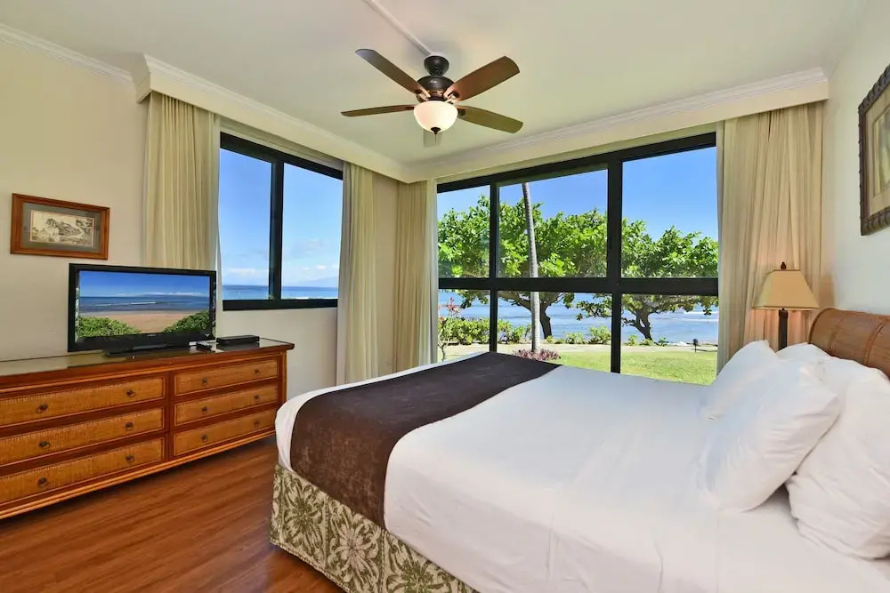 Kaanapali Shores #160 2 Bedroom Condo by RedAwning