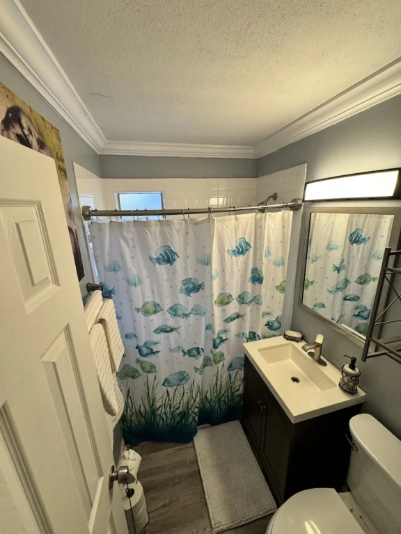 Downtown Single Family Modern Bungalow Close To Beaches And Dining 2 Bedroom Home by RedAwning