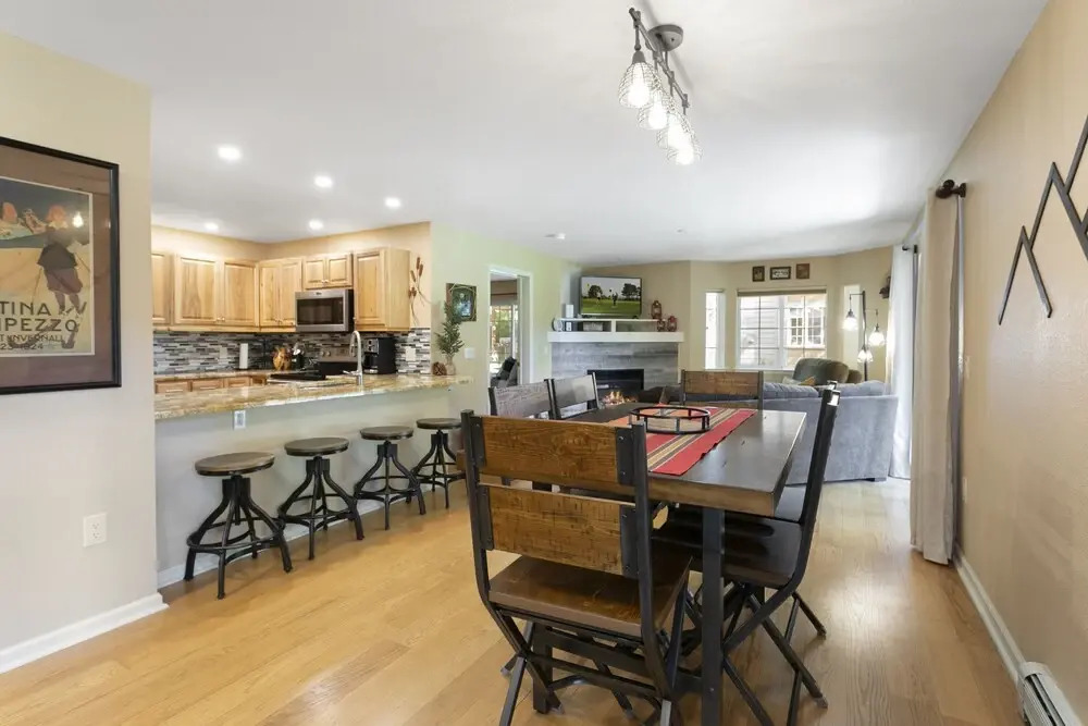901 Crazy Horse Circle 2 Bedroom Condo by RedAwning