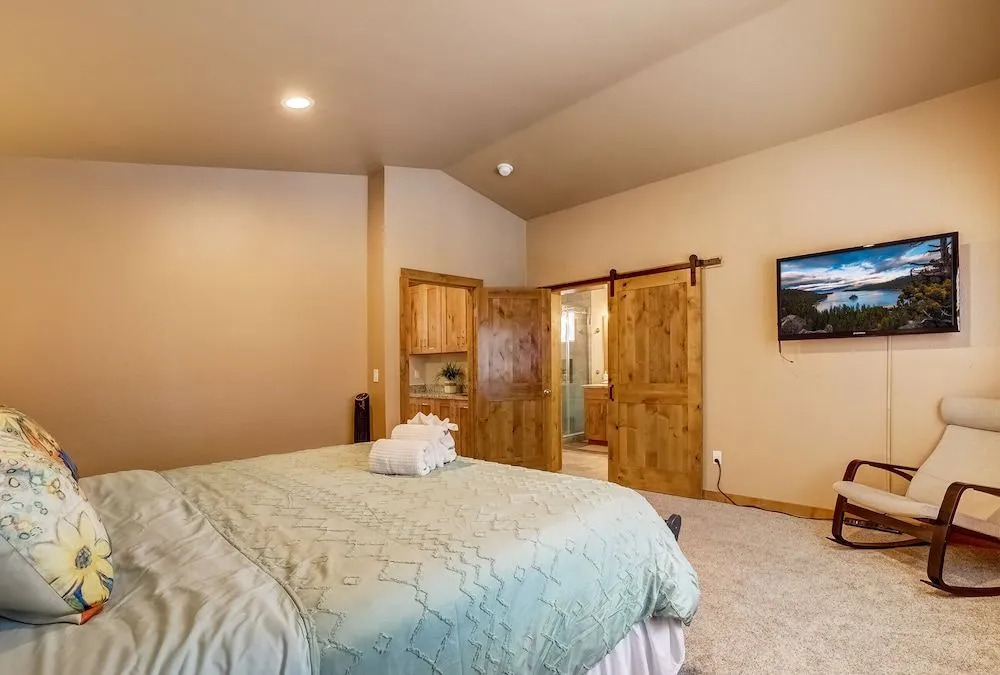 Sutter Trail Sparkles - Air Conditioned Large Family Home!
