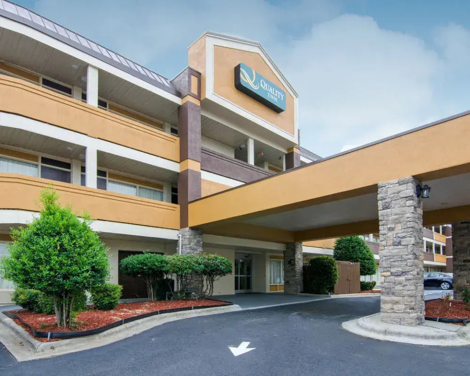 Baymont By Wyndham Charlotte Airport Near Uptown