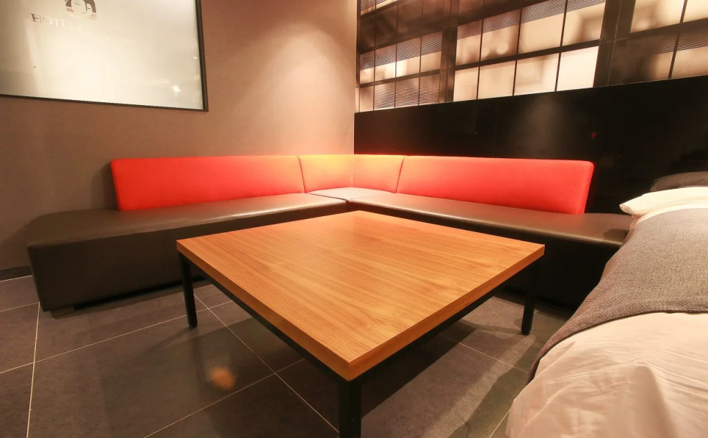 Gram Hotel