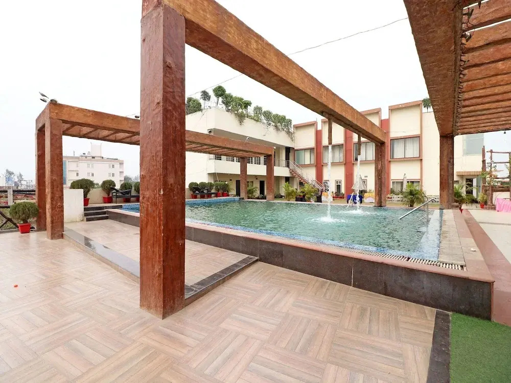 OYO 8620 Sparsh Hotels and Resorts
