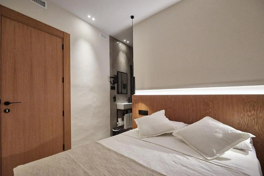 Ella Hostel Ramblas