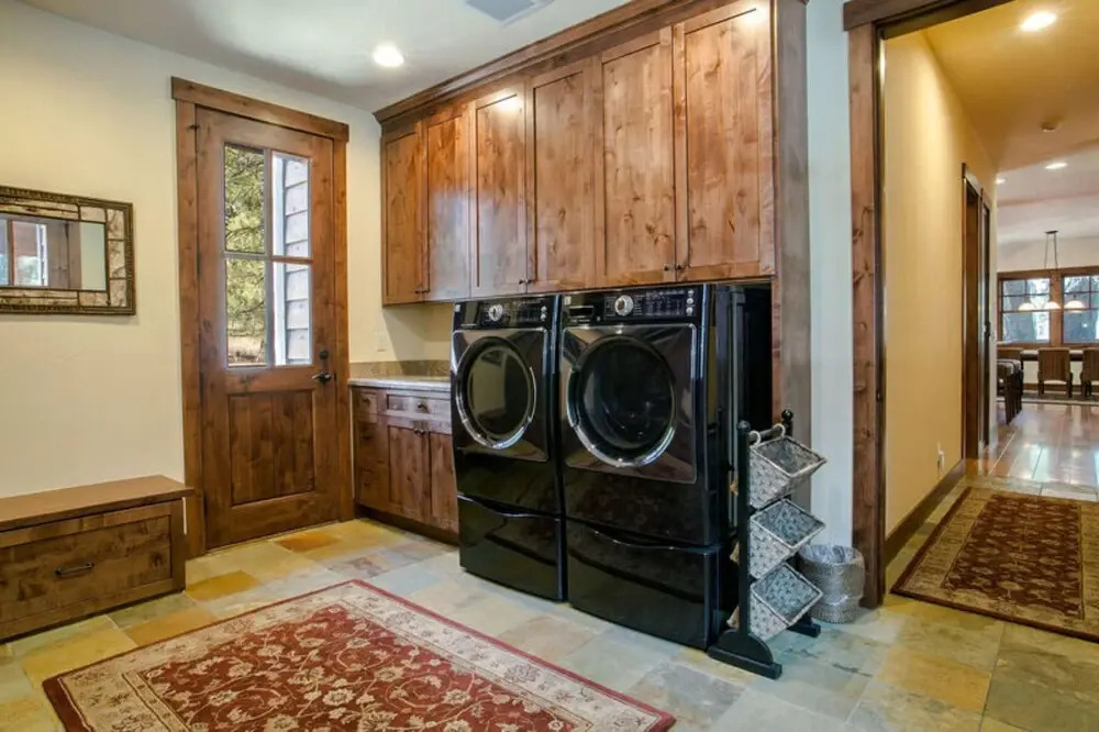 The Lodge at Gray's Crossing by Tahoe Mountain Properties
