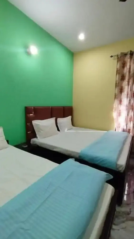 Yamunotri Darshan Resort By Preet rS