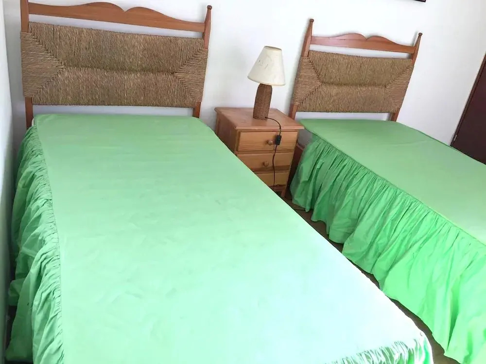 Apartment with 2 Bedrooms in Armação de Pêra, with Balcony And Wifi