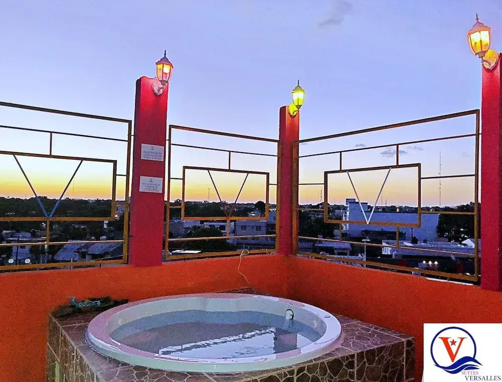 Hotel Versalles Suites
