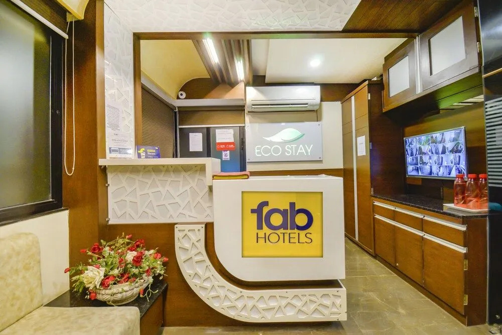 OYO 12360 Hotel Eco Stay